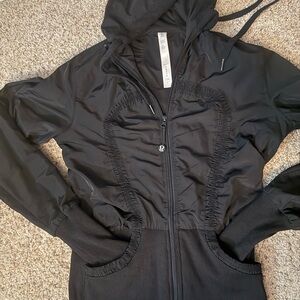 Lululemon In Flux sz 4 black hooded full zip jacket